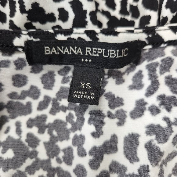 Banana Republic True Wrap Dress - Picture 4 of 5